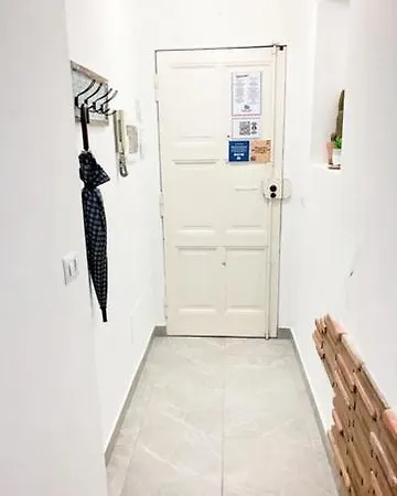 Saia's Flat